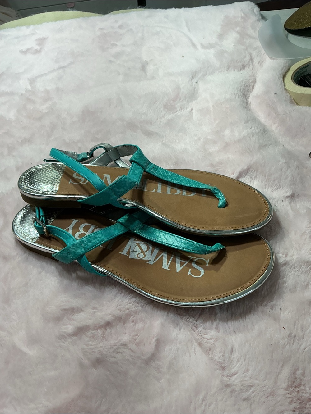 Sam & Libby Turquoise T-Strap Slingback Sandals with Metallic Accents b106 - Picture 3 of 3